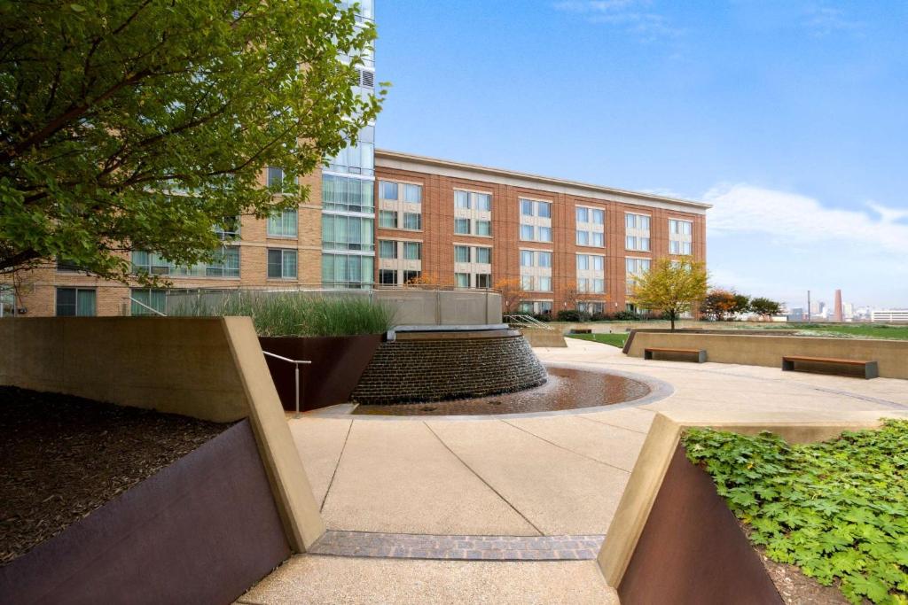 Hotels near the National Salon Suites conference
